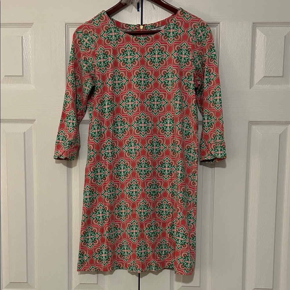 crown & ivy Coral and Green Geo Floral Shift Dress